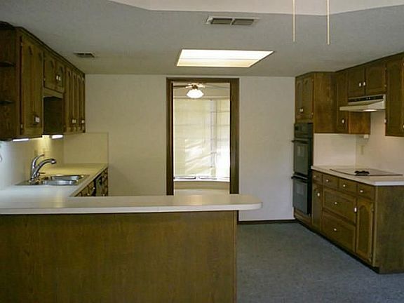 5th image of 1359 S Hulgan Cir