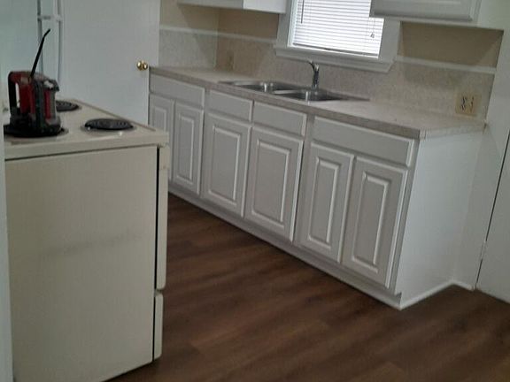 5th image of 2302 Elizabeth St #A