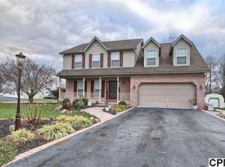 804 Willow Ridge Dr, York, PA 17404