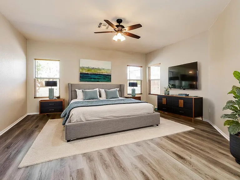 10833 S Camino San Clemente — Photo 9
