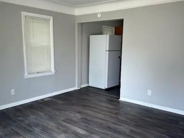 11275 Continental Ave, Warren, MI 48089