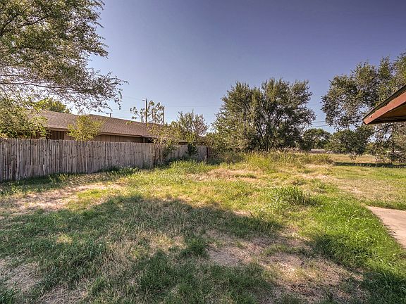 4th image of 12418 E 11th Ct