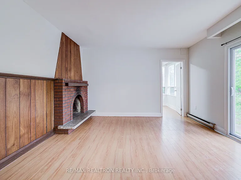 95 Roseview Ave — Photo 15