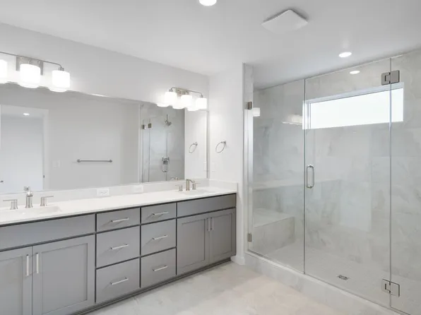 13211 NE 127th Way Unit E, Kirkland, WA 98034