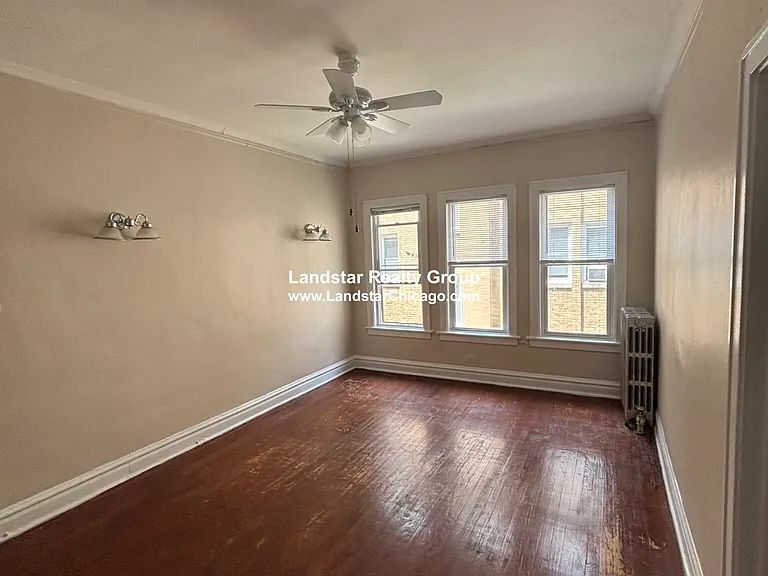 4931 N Whipple St #2E — Photo 3