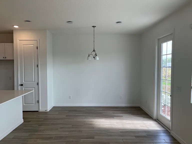 815 Longboat Dr — Photo 9