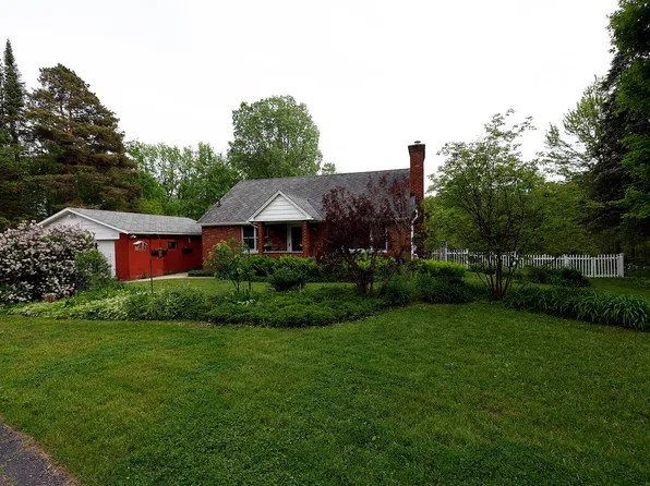 5801 N Territorial Rd, Dexter, MI 48130