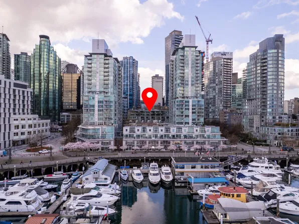 1478 Hastings St W #507, Vancouver, BC V6G 3J6