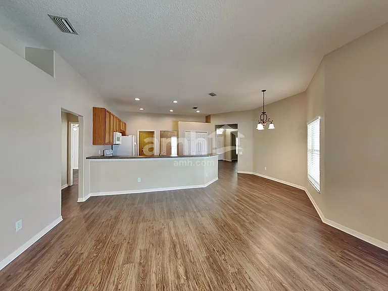 6435 Clair Shore Dr — Photo 5