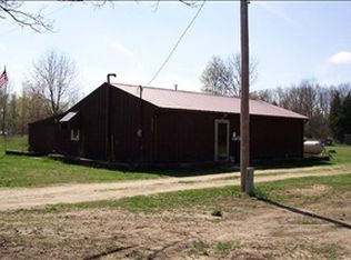 53864 Dobrowolski Ln, Three Rivers, MI 49093