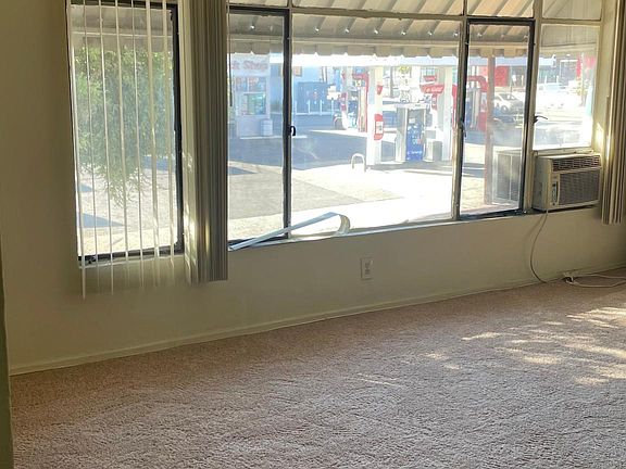 3rd image of 1680 N Wilton Pl APT 20