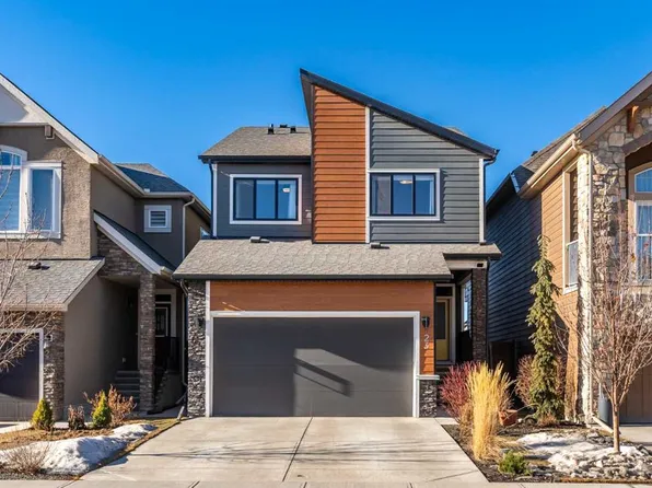 23 E Cranbrook Grn SE, Calgary, AB T3M 2X1