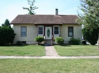 711 S 2nd Ave W, Newton, IA 50208