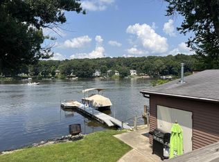 409 E Ellendale Rd, Edgerton, WI 53534