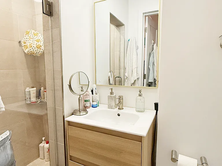 98 Riverside Dr #3H — Photo 8