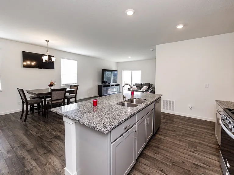 10213 Castor Dr — Photo 12