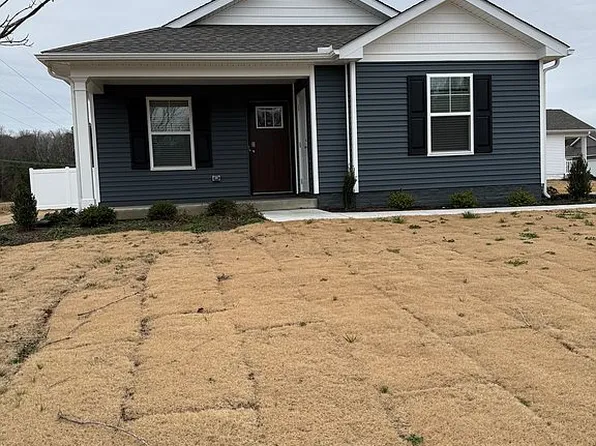 24 Byway Cir, Kilmarnock, VA 22482