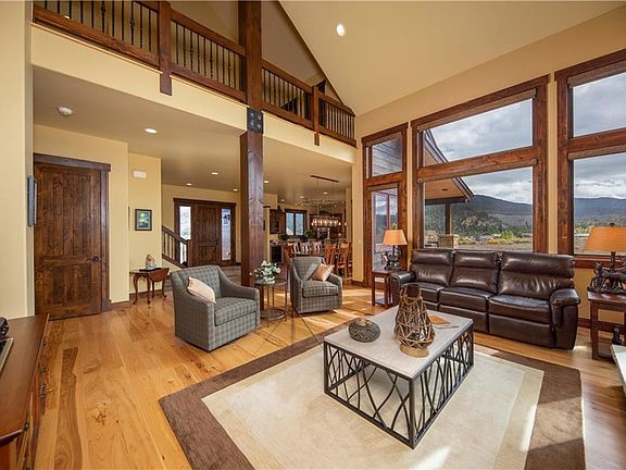 5th image of 94 Alpensee Ct
