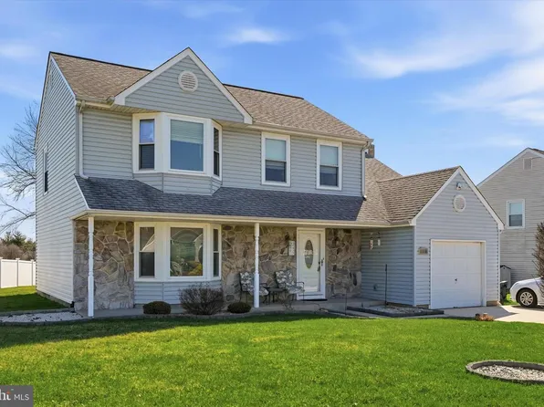 1640 Britany Dr, Bensalem, PA 19020