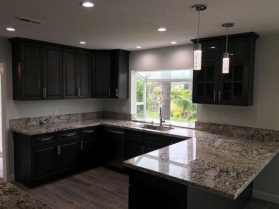 3rd image of 3253 Avenida Anacapa