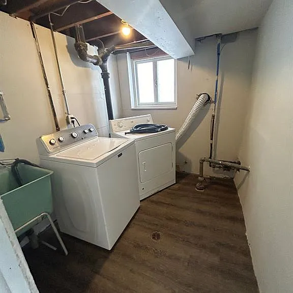 4472 Buchanan Ave — Photo 11