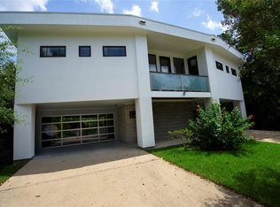 407 Goldenrod St, Houston, TX 77009