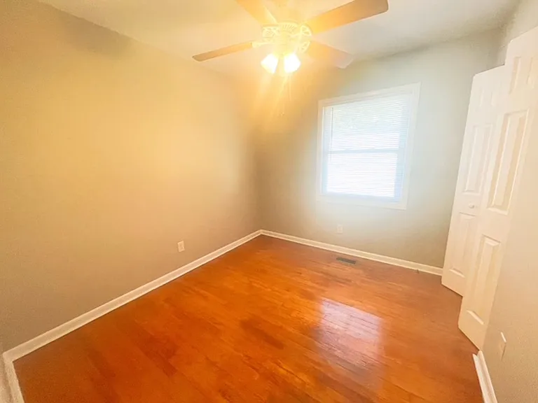 1708 Saint Augustine Ave — Photo 10