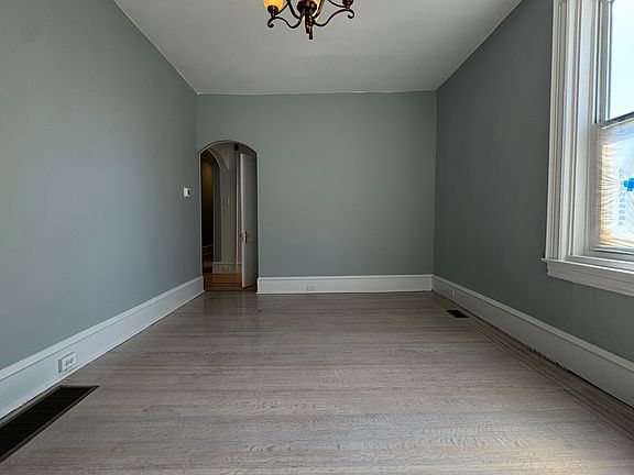 4th image of 423 S 51st St Floor 1