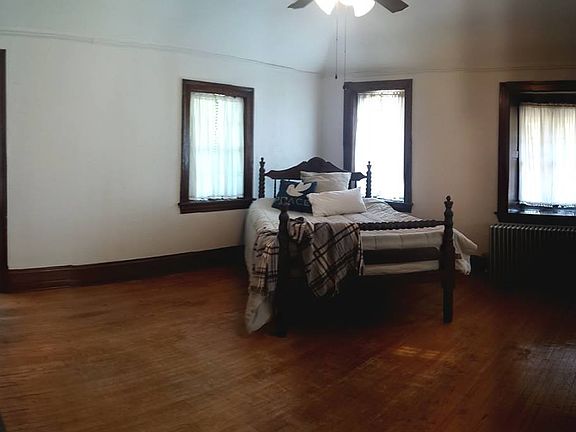 Master Bedroom 13.3x17.1