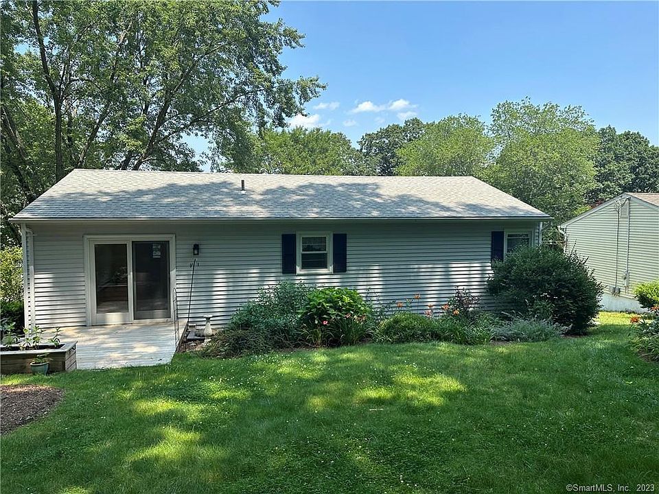 147 Manners Ave Willimantic, CT, 06226 Apartments for Rent Zillow