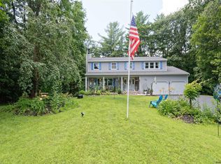25 Stonehedge Dr, Gansevoort, NY 12831