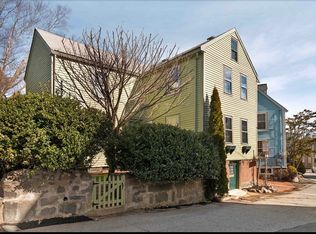 31 Lee St, Marblehead, MA 01945