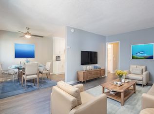19340 Wyandotte St #1X1, Reseda, CA 91335