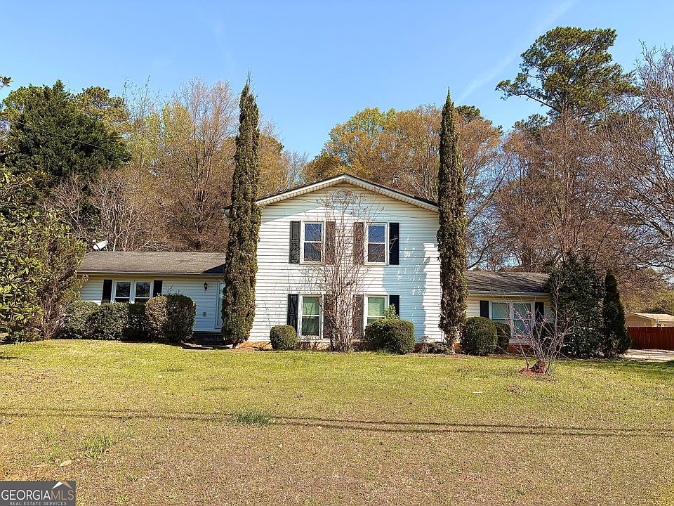 1st image of 2376 Fairview Rd SE