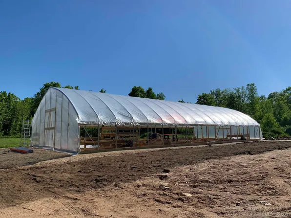 E3985 E 23rd Rd, Chatham, MI 49816