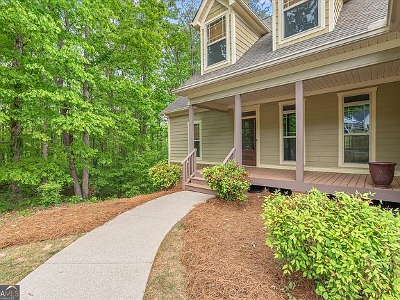 5th image of 8141 Spruce Ct