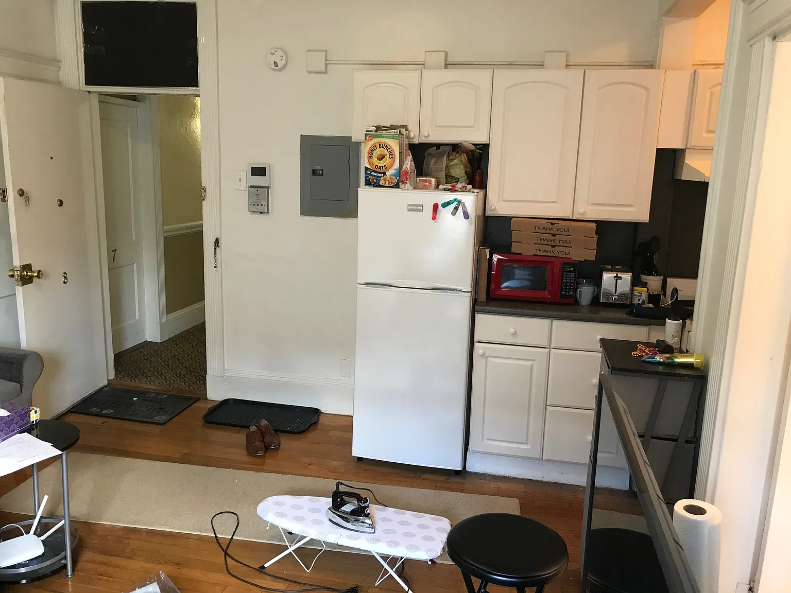 Studio, 450 sqft, $2,400 — Photo 2