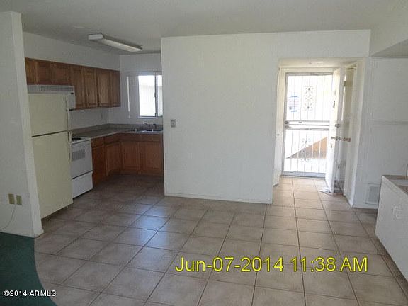 4th image of 10849 N Fairway Ct W