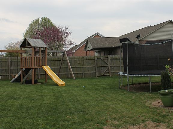 5th image of 1584 Boxwood Dr