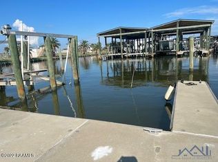 411 Admiral Craik Dr #17, Grand Isle, LA 70358