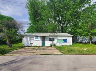 404 Chestnut St, Corning, AR 72422