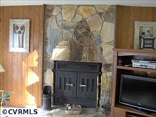 4th image of 1800 Ferncreek Pl