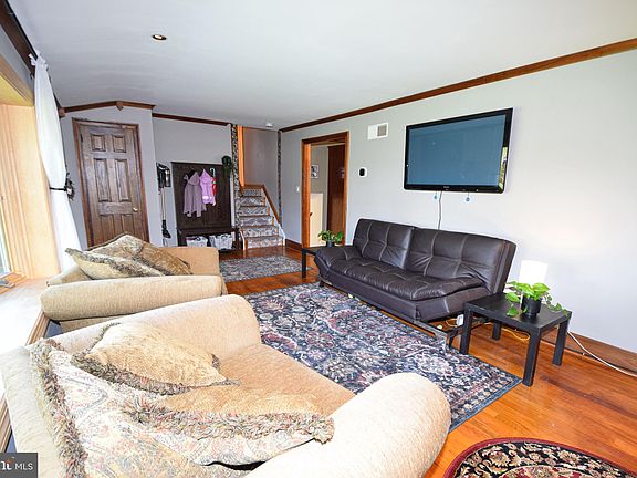 3rd image of 2103 Wentworth Dr