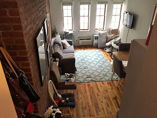 Rented by Joe Gotham LTD | media 2