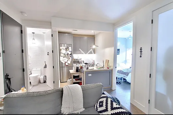 Rented by Yaffa Realty LLC | media 21