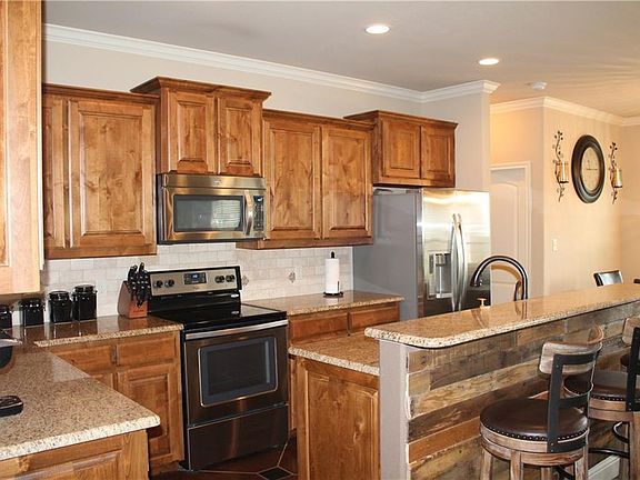 3rd image of 711 Denali Ct