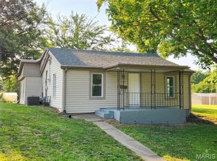 1703 D St, Hannibal, MO 63401