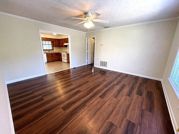 2nd image of 107 Barrington Dr APT 4