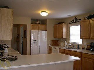 3rd image of 3670 Lexington Dr #1