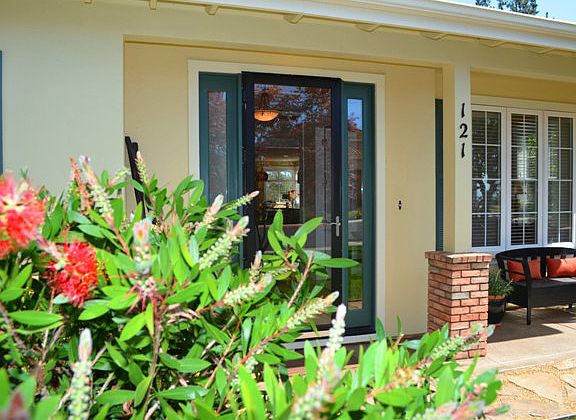 3rd image of 121 Zanzibar Dr